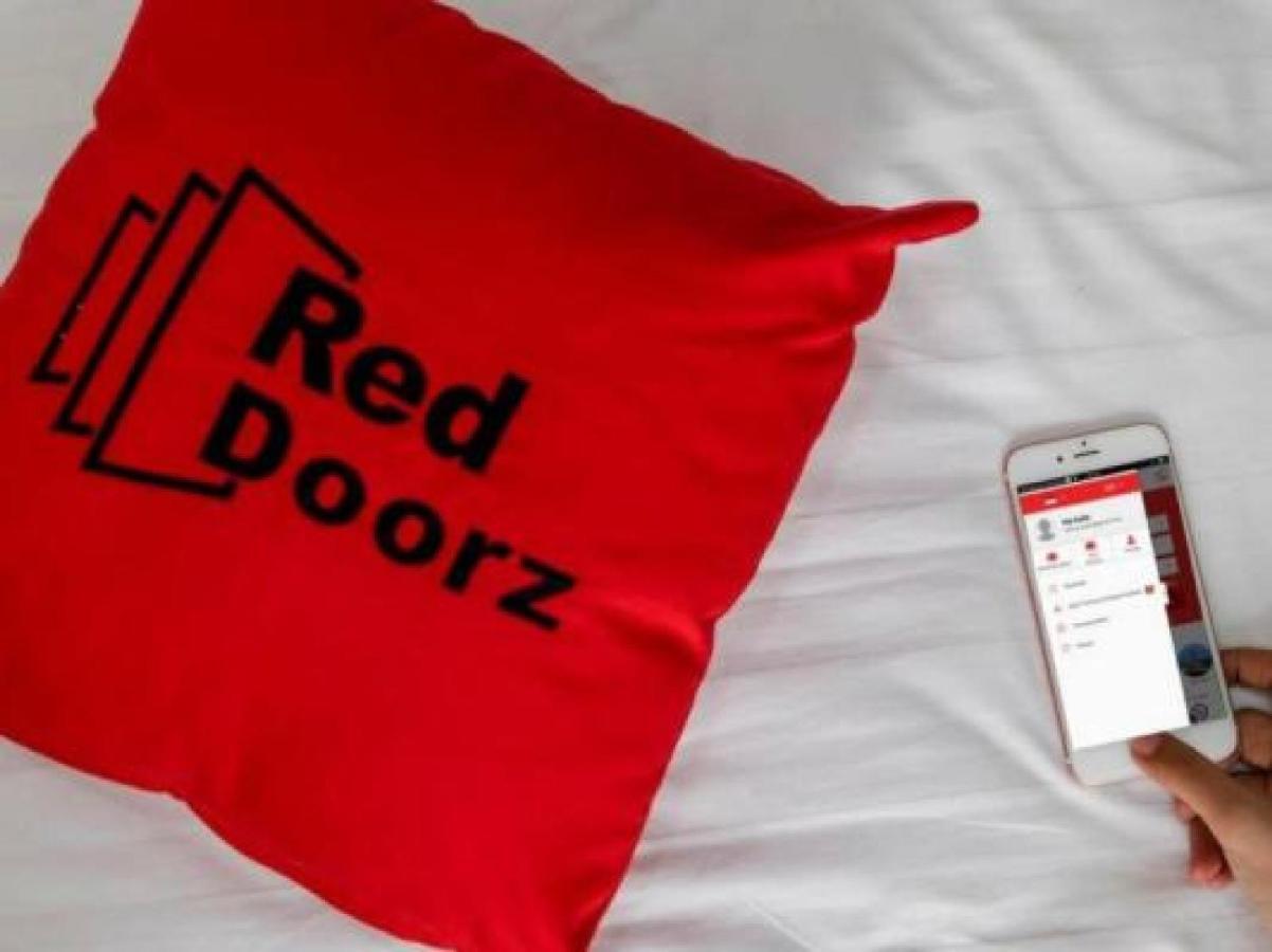 Reddoorz Near Jalan Gatot Subroto Medan Hotel Exterior foto